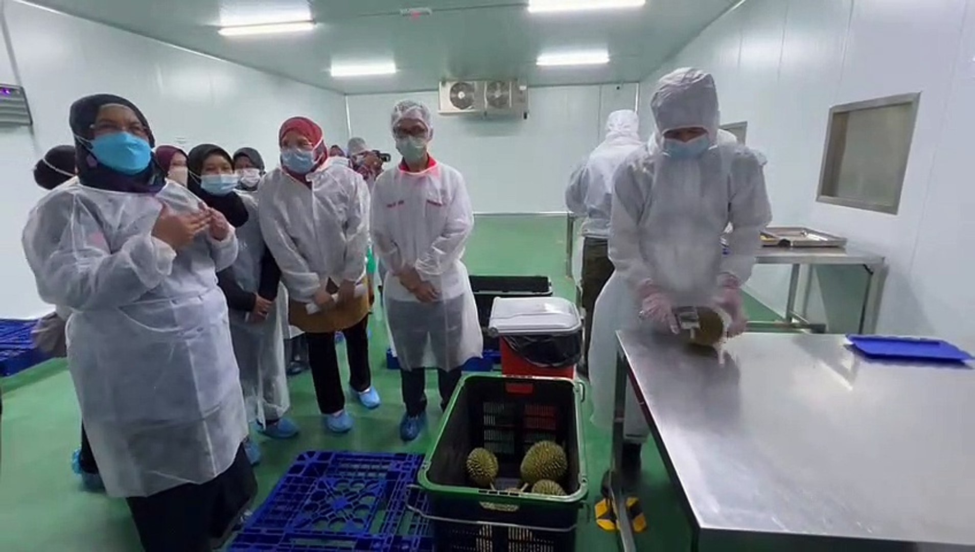 液氮榴梿出口商 彭获140张卫生证书