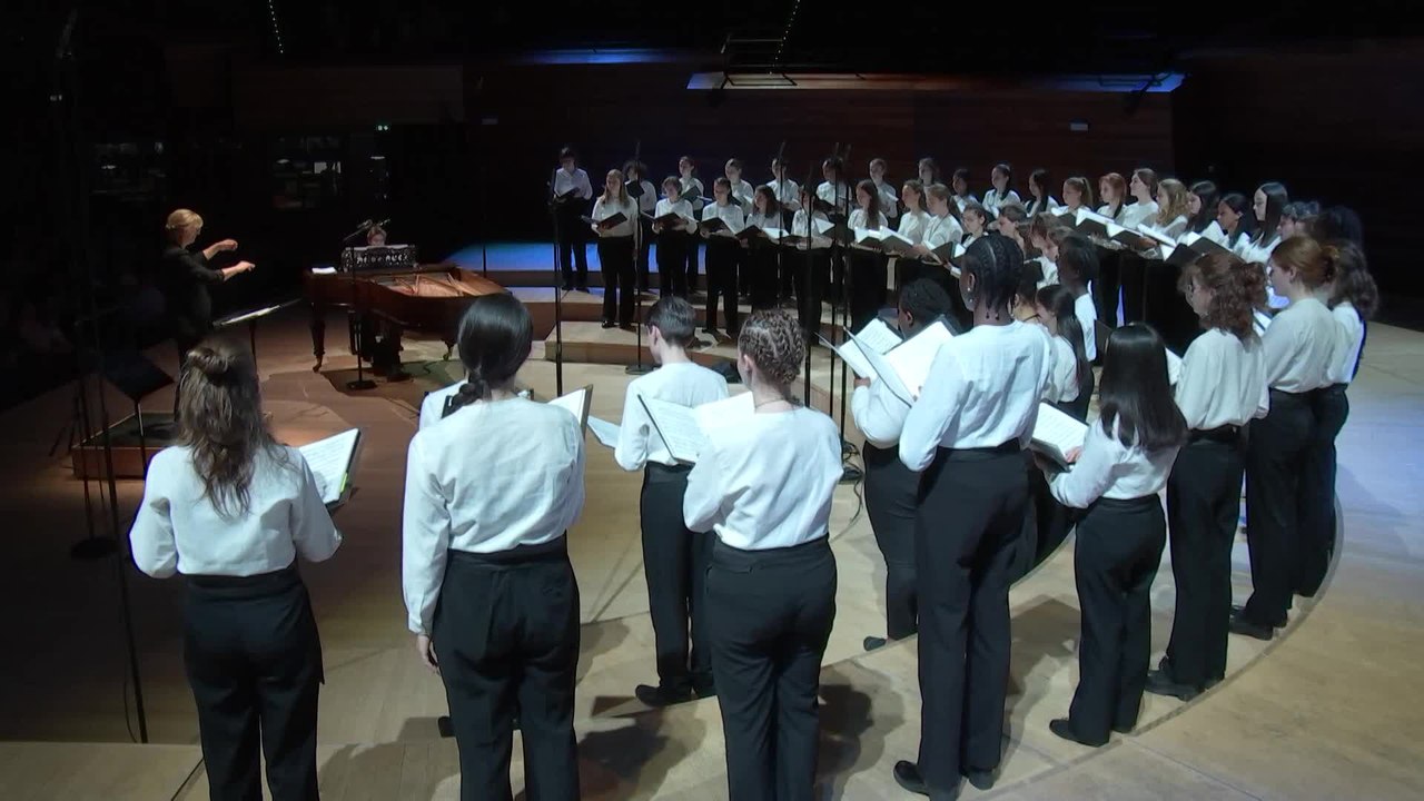 La Maîtrise de Radio France chante Massenet, Farrenc, Paladilhe, Roussel, Charlotte Sohy ...