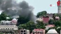 Fatih'te 3 katlı ahşap binada yangın