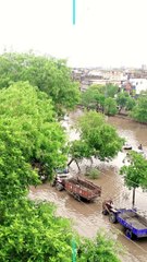 Lahore ma toofani barish