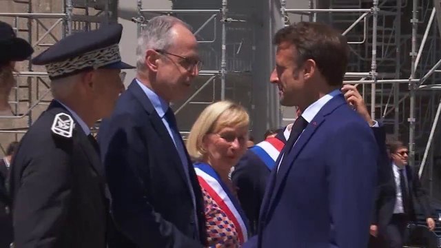 Emmanuel Macron à Marseille: suivez en direct sa visite sur le chantier de la prison des Baumettes