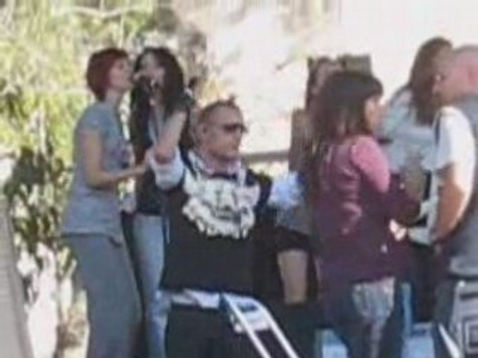 MICHAL CHANTE ALEXANDRIE ALEXANDRA A TOUT LE MONDE CHANTE