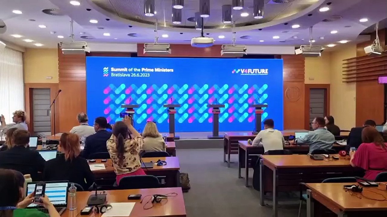 ZÁZNAM: Krajiny V4 odmietajú povinné kvóty a relokáciu nelegálnych migrantov