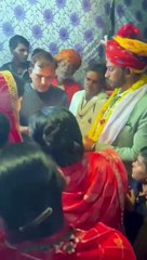 Two businessman brothers became the father of a poor daughter and donated