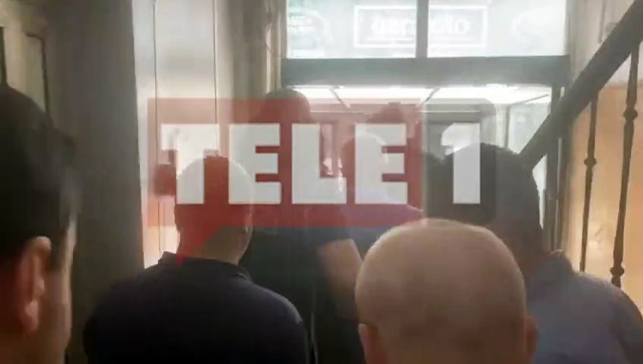 Merdan Yanardağ gözaltına alındı