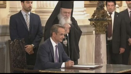 Grecia, premier Mitsotakis presta giuramento per secondo mandato