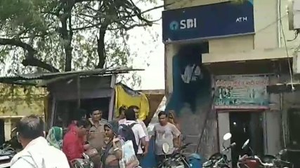 आगरा: बैंक से 8.50 लाख रुपयों से भरा बैग चोरी, पैसे जमा कराने आया था व्यापारी