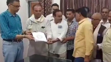 छिंदवाड़ा: कांग्रेसियों ने दिया अनुरोध पत्र,जानिए वजह ?