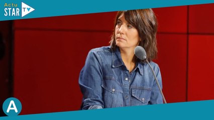 "On se plaint que les gens prennent l'avion" : Estelle Denis excédée, gros couac lors de son dernier
