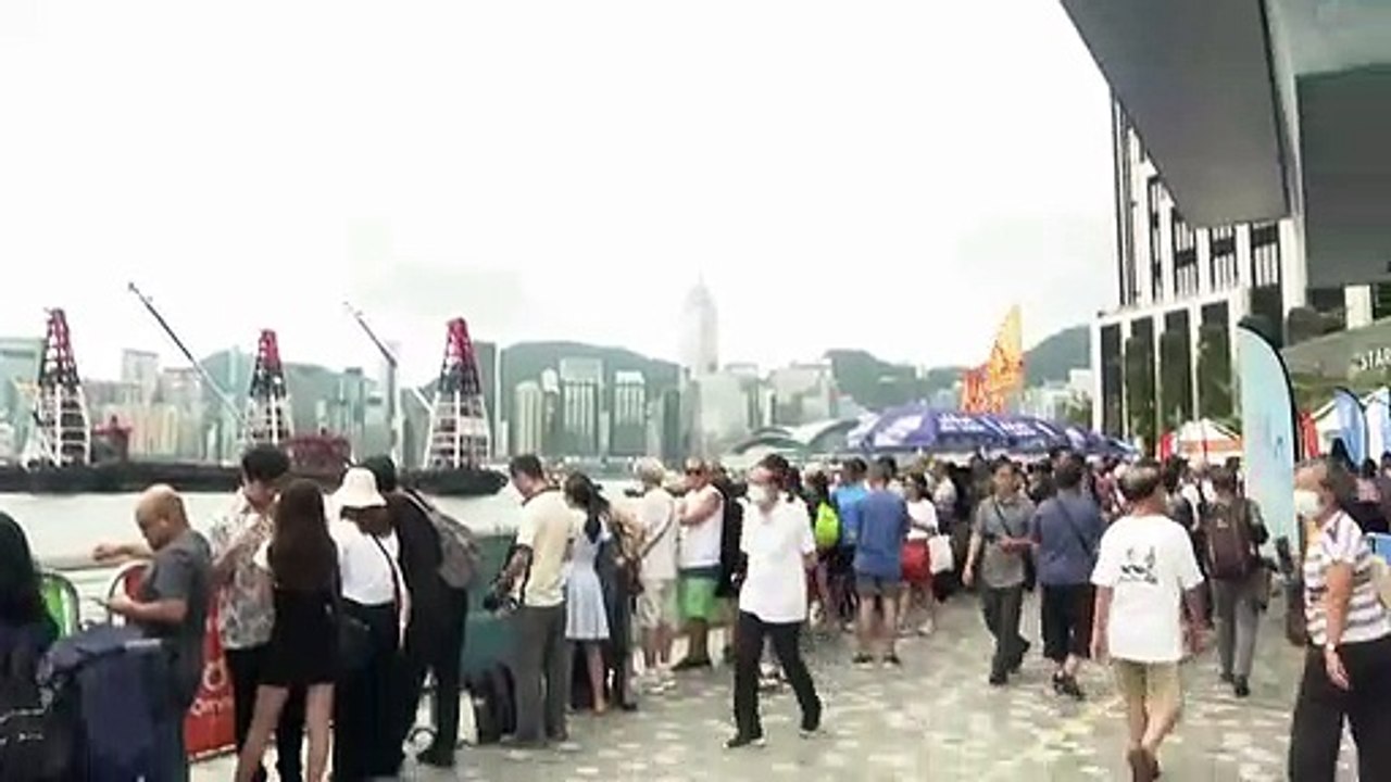 Les courses internationales de bateaux-dragons de Hong Kong font un retour passionnant