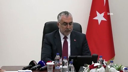Çalışma ve Sosyal Güvenlik Bakanı Işıkhan: "400 TL olan asgari ücret desteğimizi önümüzdeki 6 ayda 500 lira olarak uygulamaya devam edeceğiz"