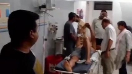 खूनी संघर्ष: खेत में ट्रेक्टर चलवा रहे पूर्व DSP पर दबंगों ने किया जानलेवा हमला