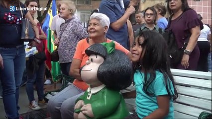Inauguran una estatuilla de Mafalda en Venezuela por el 50 Aniversario de su último número