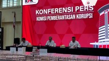 KPK Pamerkan Duit Pencucian Uang Lukas Enembe Rp 81,6 Miliar, Disusun 20 Baris, 4 Tumpukan ke Atas