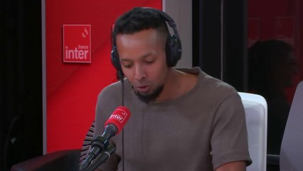 Poutine, dissolution et sous-marin - La chronique de Waly Dia