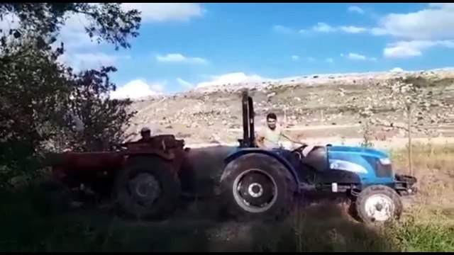 Massey Ferguson 240 vs New Holland T480 HD