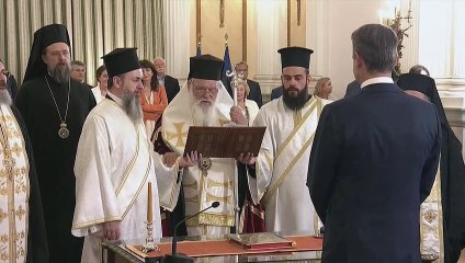 Mitsotakis inicia un segundo mandato en Grecia prometiendo reformas