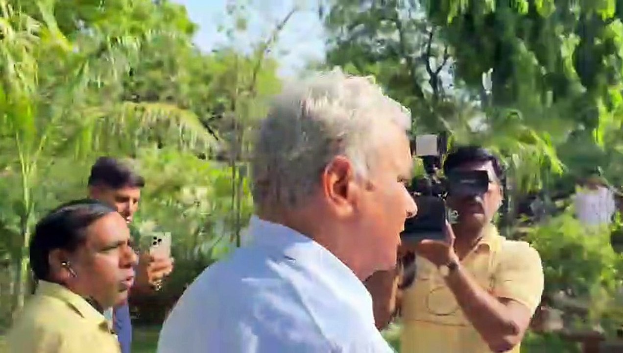 सरकार जमीन आवंटन करेगी निरस्त, आईएएस नीरज के पव...