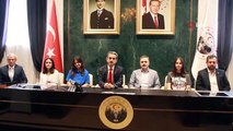 Le gouverneur Ekici a rencontré 3 étudiants qui ont obtenu tous les points de LGS à Kırklareli