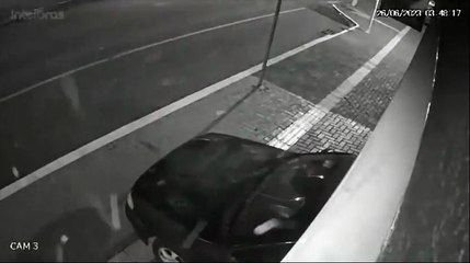 Ladrões utilizam Gol furtado em Cascavel para arrombar loja em Cafelândia