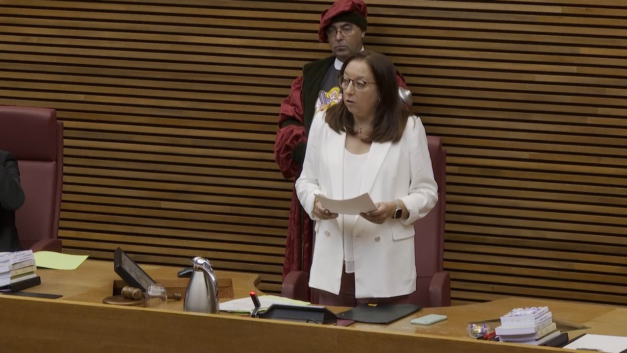 De Hazte Oír y antiabortista: Vox coloca a la ultra Llanos Massó en la presidencia del Parlamento valenciano