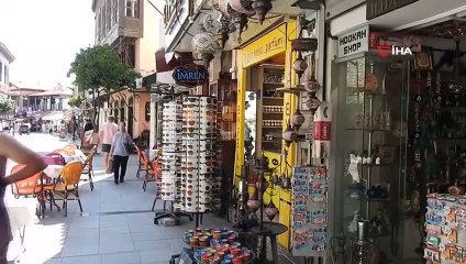 Çeşme bu kez yemek değil, tuvalet fiyatlarıyla gündemde! Görenler inanamadı