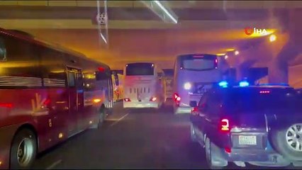 Hacı adaylarının Arafat'a intikalleri gece boyunca sürdü