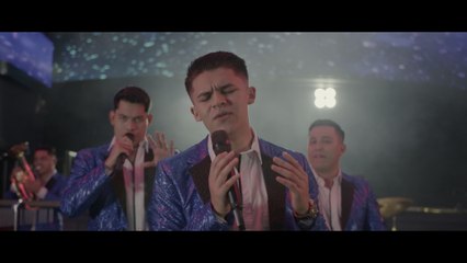 La Arrolladora Banda El Limón De René Camacho - Caro Descaro