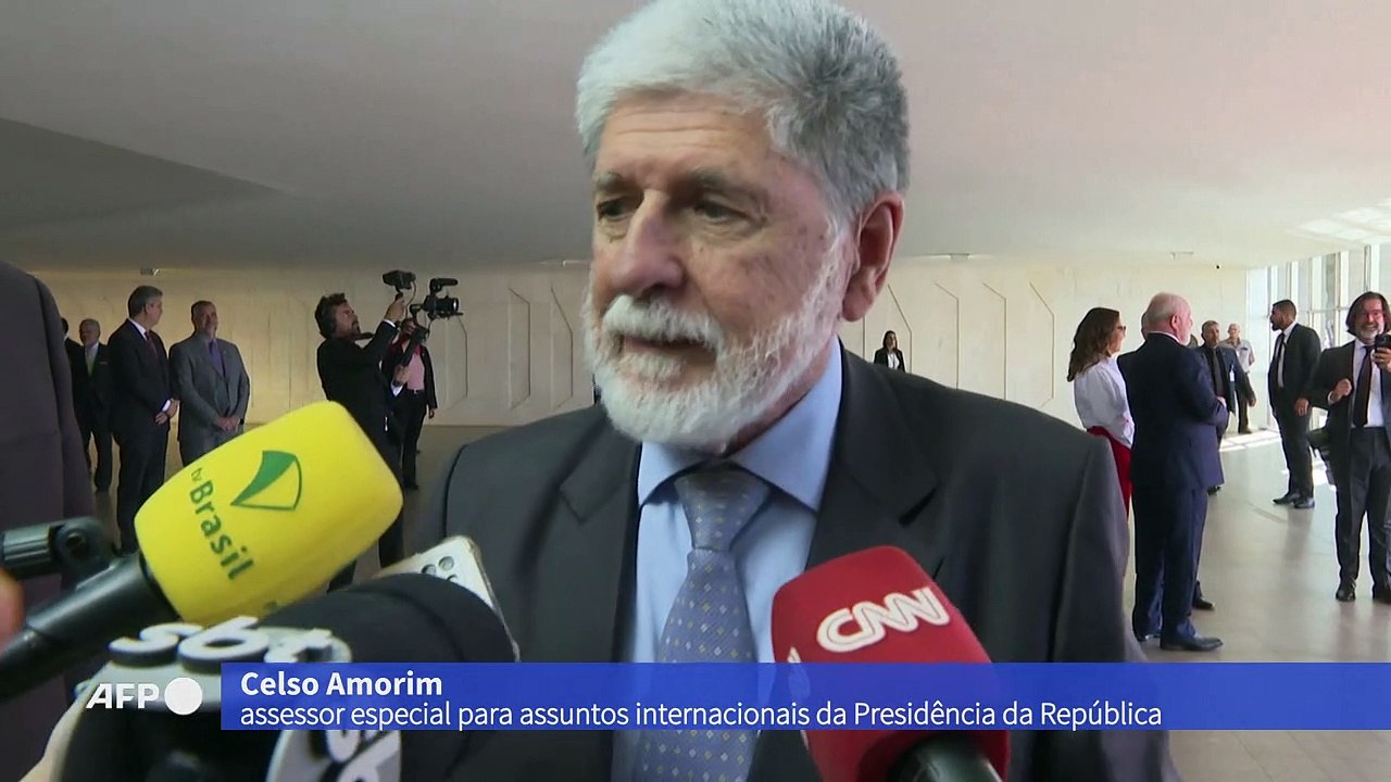 Rússia debilitada 'não interessa a ninguém', diz Celso Amorim