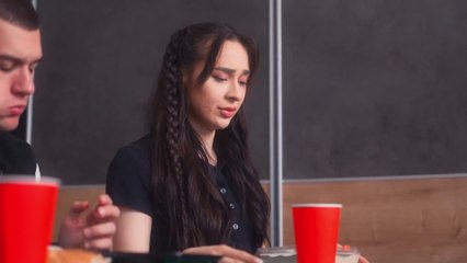 They could'nt make their long distance relationship so another man won her heart  XOXO EPISODE 8