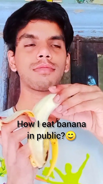 How I eat banana 