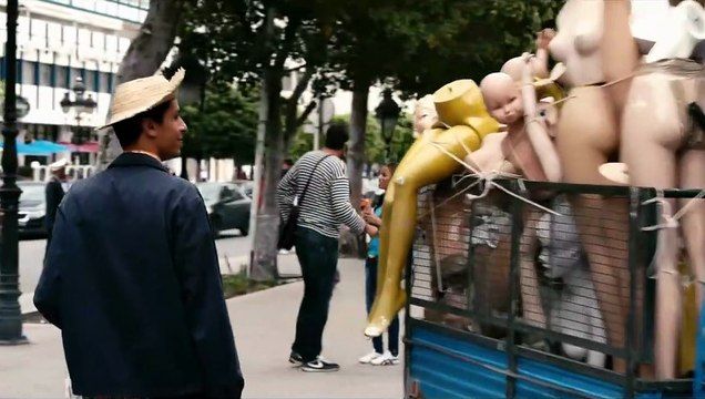 Parfum de printemps Bande-annonce (EN)