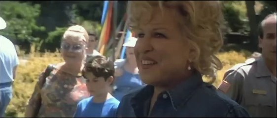 Qui a Tué Mona ? Bande-annonce (EN)