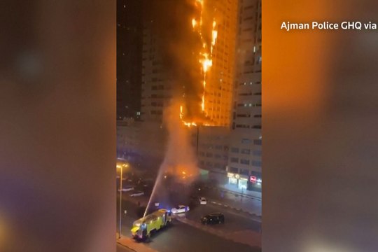 Massive blaze engulfs UAE residential tower