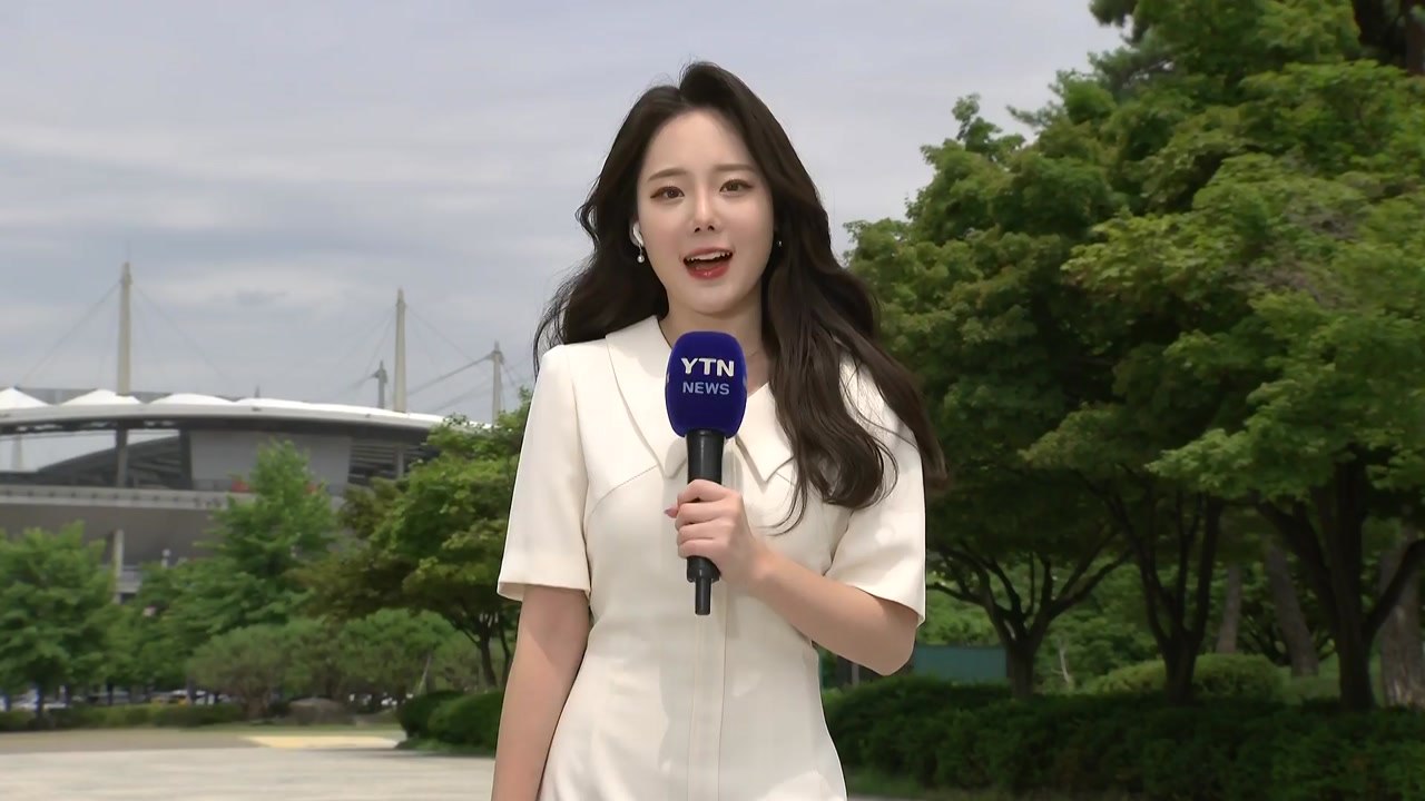 [날씨] 내륙 장마 소강, 무더위 기승...제주도·남해안 장맛비 / YTN