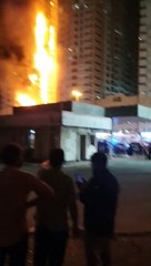 Dev gökdelende gece yarısı büyük yangın