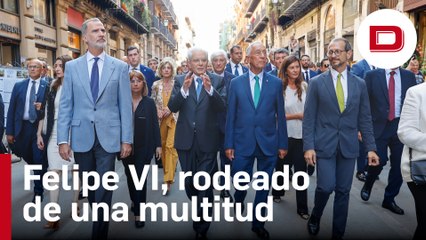 El baño de masas que acompañó al Rey por las calles de Palermo