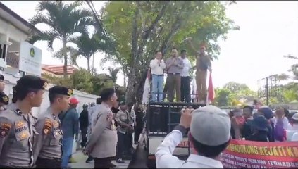 Unjuk Rasa Kasus Tukar Guling Lahan Sawit Wanaraya Batola