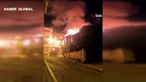 Fatih'te iki katlı ahşap binada yangın