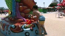 Aydınlı çocuklar Büyükşehir Belediyesi'nin aquaparkı ile serinliyor