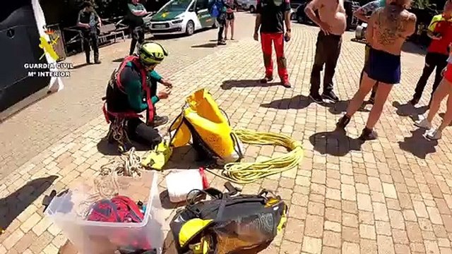 Rescate de espeleólogos en la cueva de Valporquero