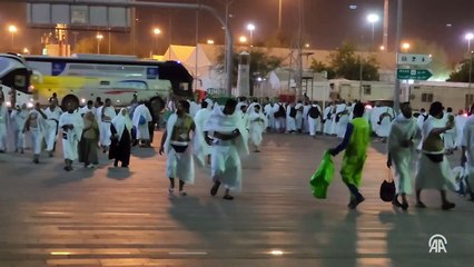 Hacı adayları Arafat'ta