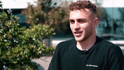 La jeune star de Galatasaray est tombée amoureuse du joueur de 44 ans Mine Tugay