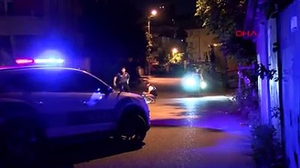 İstanbul'da bir grup polisle çatıştı!