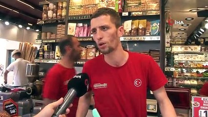 Bayramlık çikolata ve şeker almak isteyenlerin tercihi Eminönü oldu