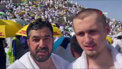 Pèlerins de l'année 1444 Hijri réunis à Arafat