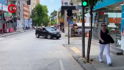 Ünlü oyuncu Özgür Özberk’e maganda şiddeti kamerada