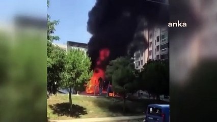 İzmir'de çocuk parkı kundaklandı
