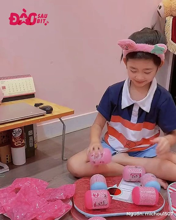 Con gái Mai Phương sắp được gặp bố sau 8 năm xa cách: Phùng Ngọc Huy quyết định xuống tóc trước khi trở về Việt Nam, cuộc sống khó khăn vẫn quyết đón con sang Mỹ | Điện Ảnh Net