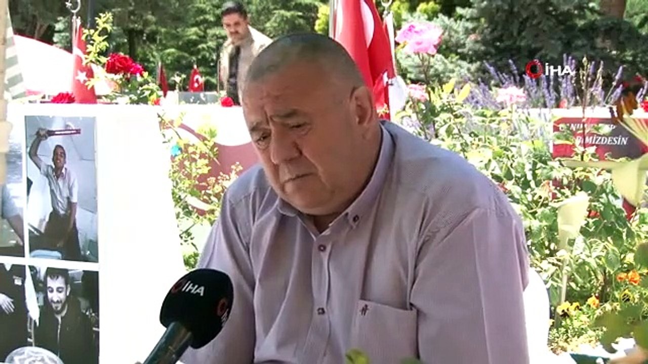 Şehitlikte Hüzünlü Bayram Arifesi